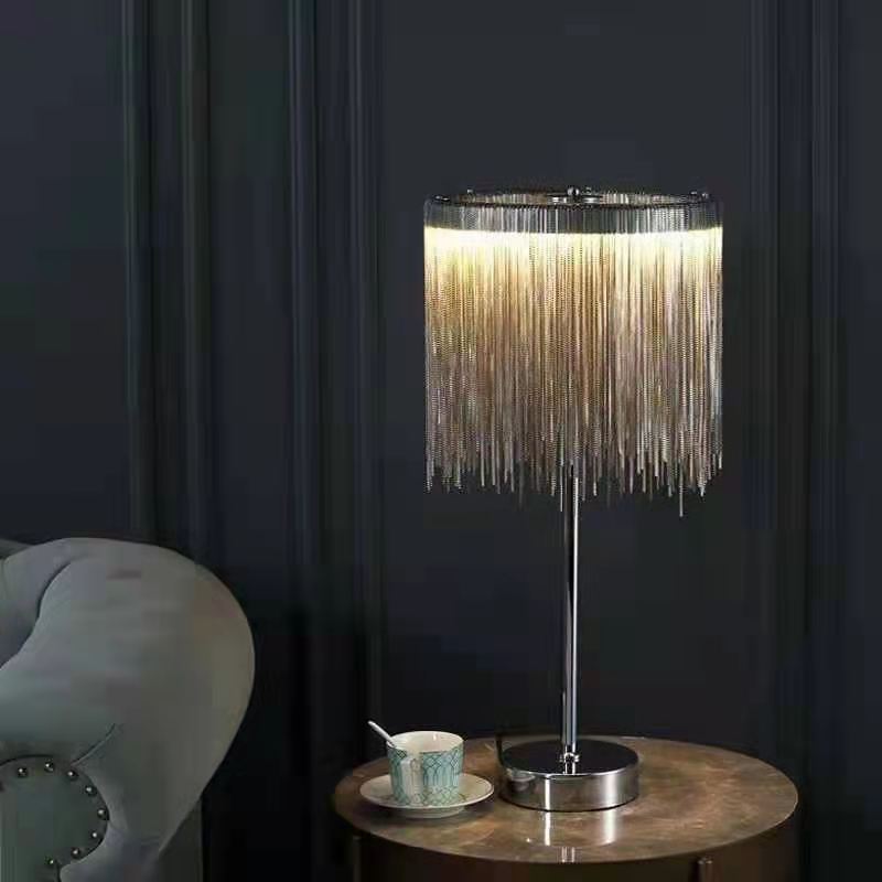 Tassel Table lamp