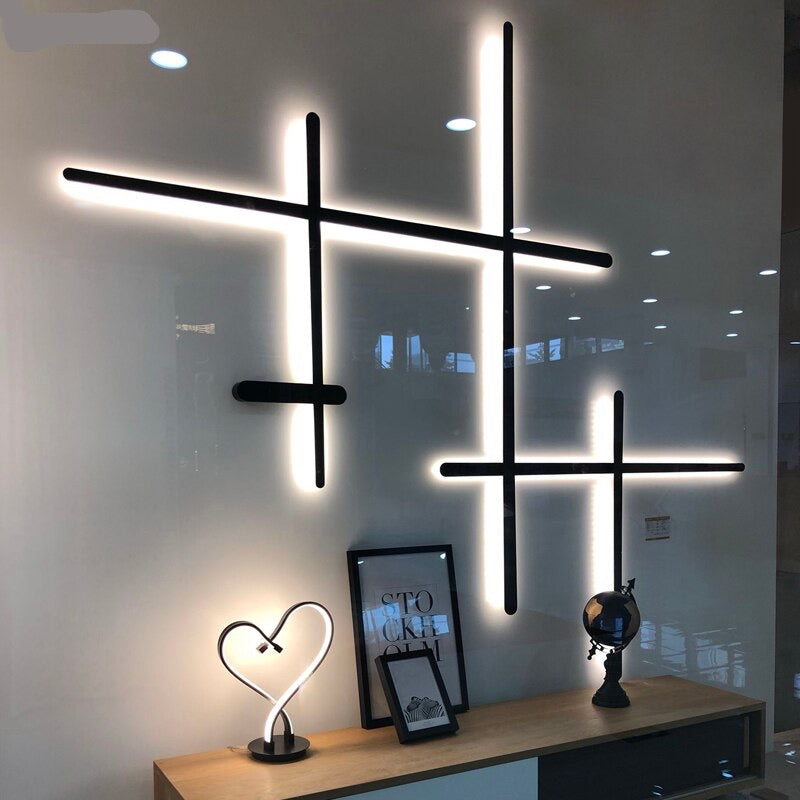 Criss-Cross Wall Lamp