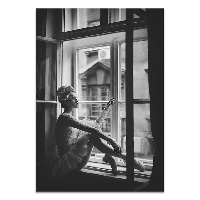 Flower and The Girl - Aleo Decor